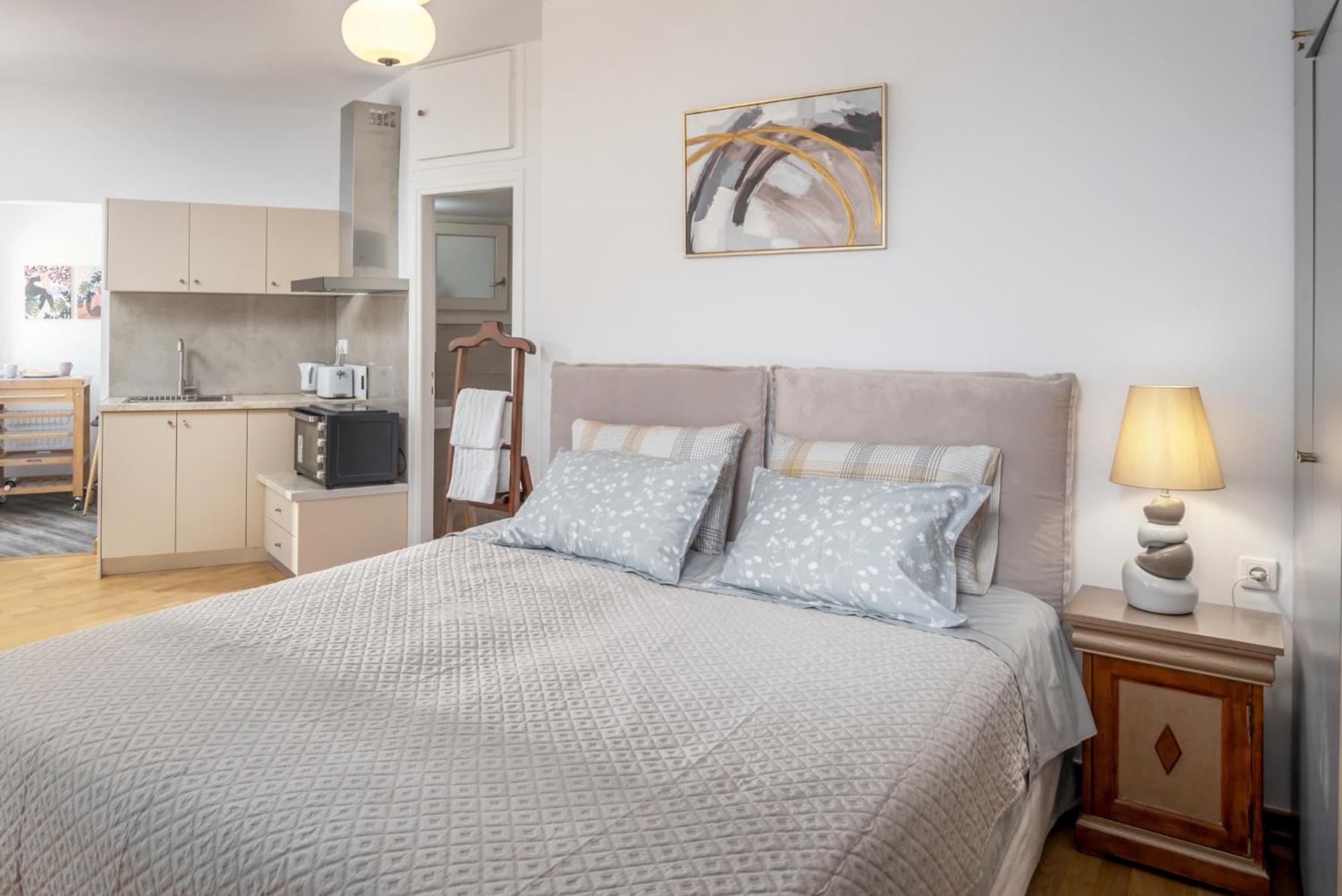 Апартаменты Chic, Downtown, Penthouse W Sundeck And Seaview Ираклион Экстерьер фото